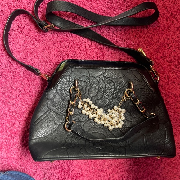 Purse - Picture 2 of 3